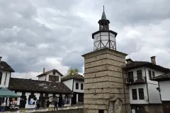 1779120827968