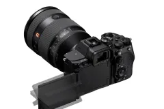 Alpha-7R-VI_lcds_02-Large