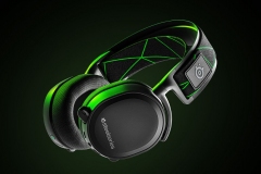 Arctis7X_1_hero_wide_4k_001