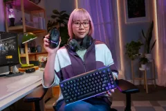 High_Resolution_PNG-G512-X-75-G502-X-LIFE-Black-Seated-Pose