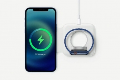 apple_iphone-12_mag-safe-duo-charger_10132020