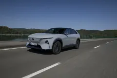 mazda_cx-6e_germany_slp_ag_act_04_lowres-copy