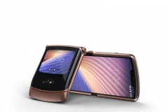 Copy-of-motorola-razr-5G-_AdvancedPack_Blush-Gold-COMBO