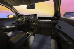 Renault-5-E-Tech-electric-11