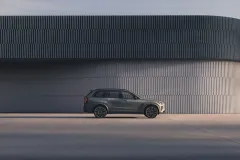 Hero2_The_Volvo_XC90__Profile