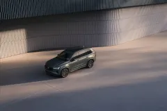 Hero_The_Volvo_XC90_Front_Elevated