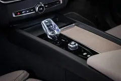 The_New_Volvo_XC60_Studio_Gear_Shift