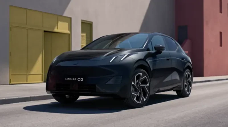Обновеният Lynk & Co 02 дебютира с подобрения, базирани на обратната връзка от клиентите Обновеният Lynk & Co 02 дебютира с подобрения, базирани на обратната връзка от клиентите