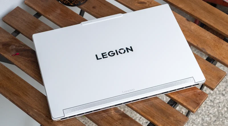 Ревю: Lenovo Legion 7a Gen 11 е повече от лаптоп за игри