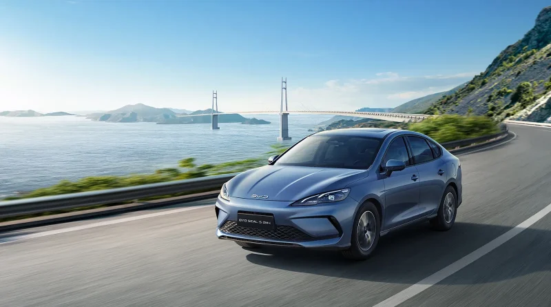 Как BYD SEAL 5 DM-i решава дилемата между електричество и голям пробег